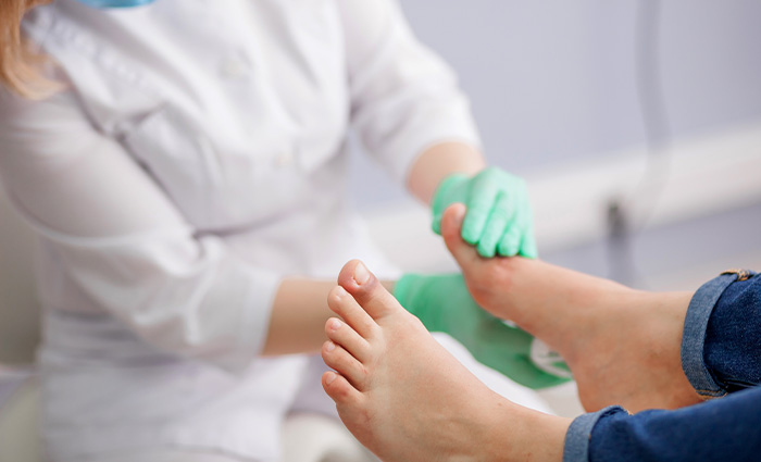 What to Expect During Your First Visit to a Foot & Ankle Clinic